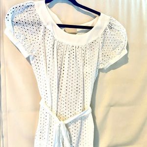 White cotton eyelet shirts sleeve blouse - tunic style w self sash.